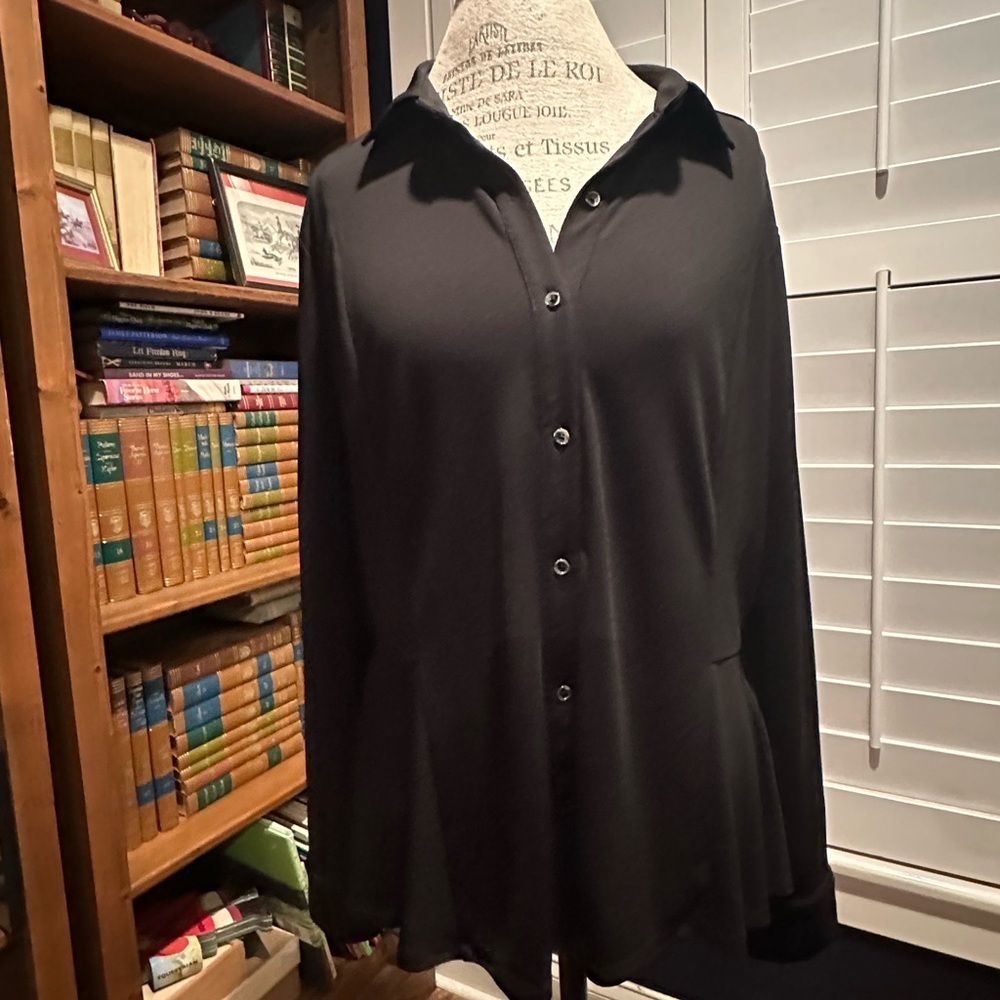 Roz & Ali Black Button-Up Tunic